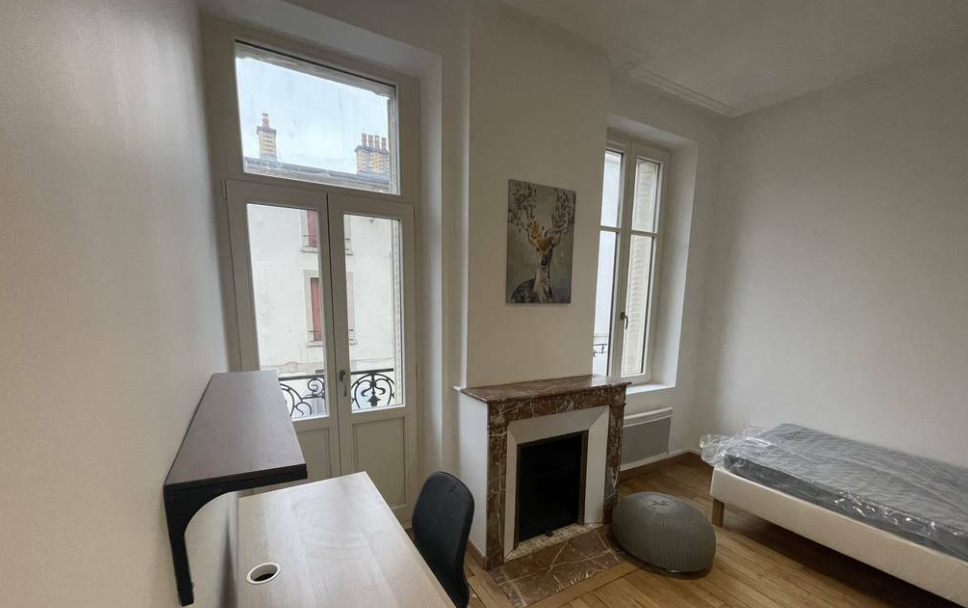 Chambre, meublé, 9 pièces, 180m² à Nancy (54000) — photo 2