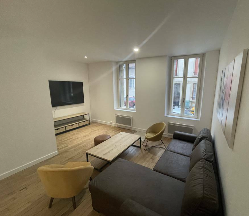 Chambre, meublé, 9 pièces, 180m² à Nancy (54000) — photo 3