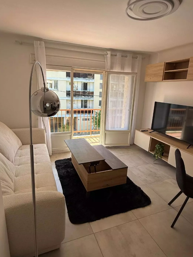 Appartement, meublé, 2 pièces, 43m² à Aix-en-Provence (13080) — photo principale
