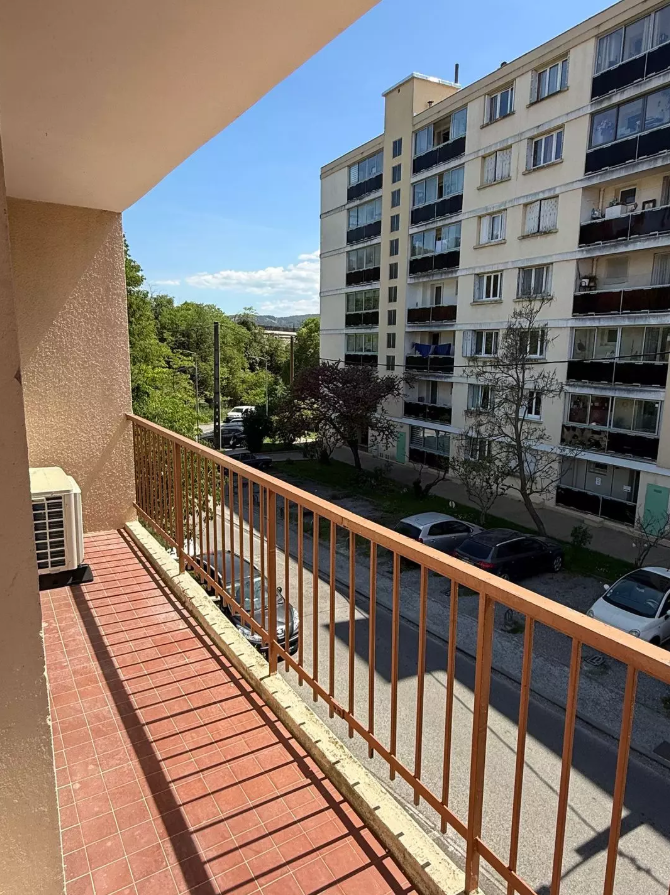 Appartement, meublé, 2 pièces, 43m² à Aix-en-Provence (13080) — photo 3